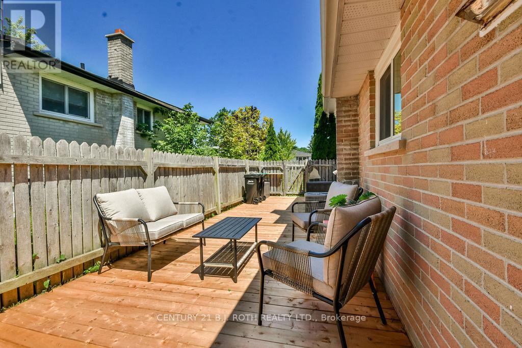 32 Lonsdale Place, Barrie, Ontario  L4M 4J1 - Photo 31 - S12431850