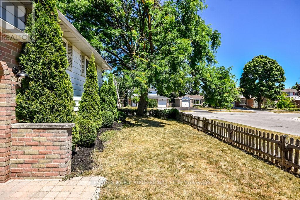 32 Lonsdale Place, Barrie, Ontario  L4M 4J1 - Photo 37 - S12431850