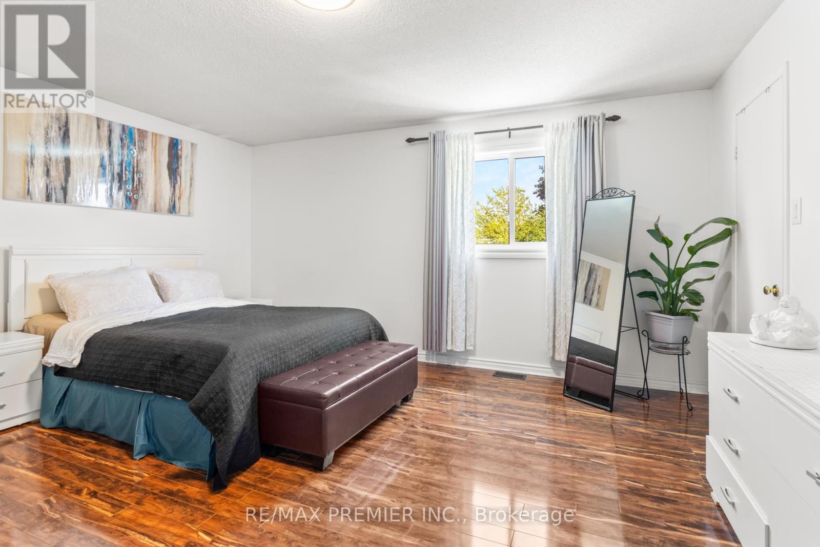 26 Ecclestone Drive, Brampton, Ontario  L6X 3N7 - Photo 24 - W12433189