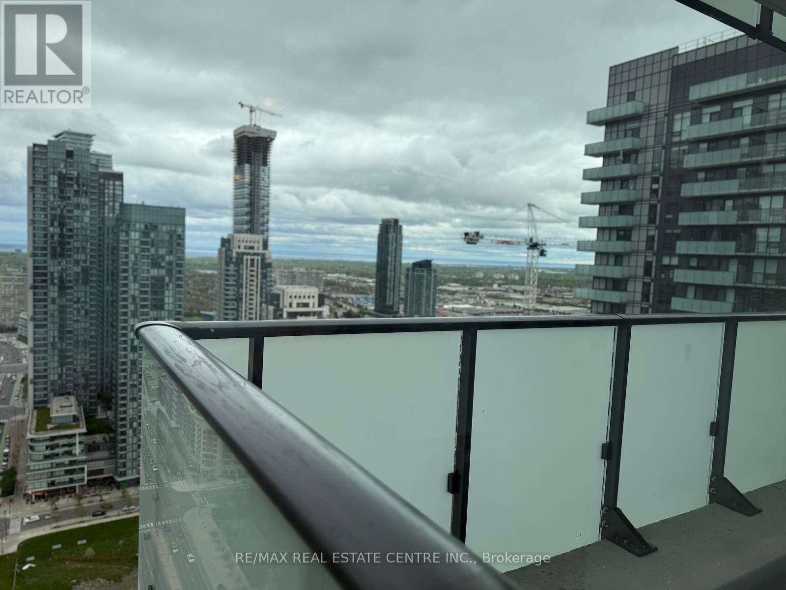 3303 - 430 Square One Drive, Mississauga, Ontario  L5B 0L6 - Photo 14 - W12433201