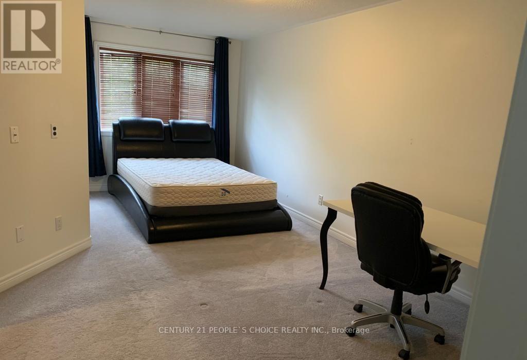 4 - 100 Beddoe Drive, Hamilton, Ontario  L8P 4Z2 - Photo 11 - X12433185