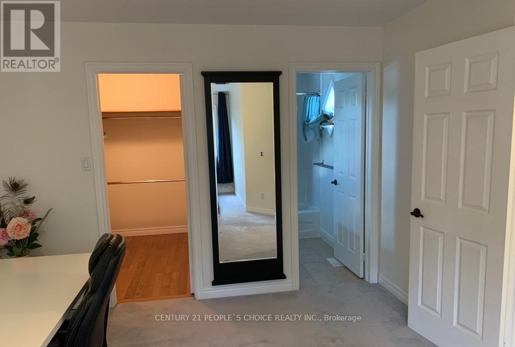 4 - 100 Beddoe Drive, Hamilton, Ontario  L8P 4Z2 - Photo 8 - X12433185