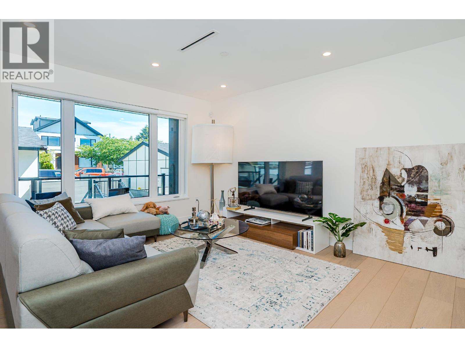 8182 Cartier Street, Vancouver, British Columbia  V6P 4T5 - Photo 3 - R3053083