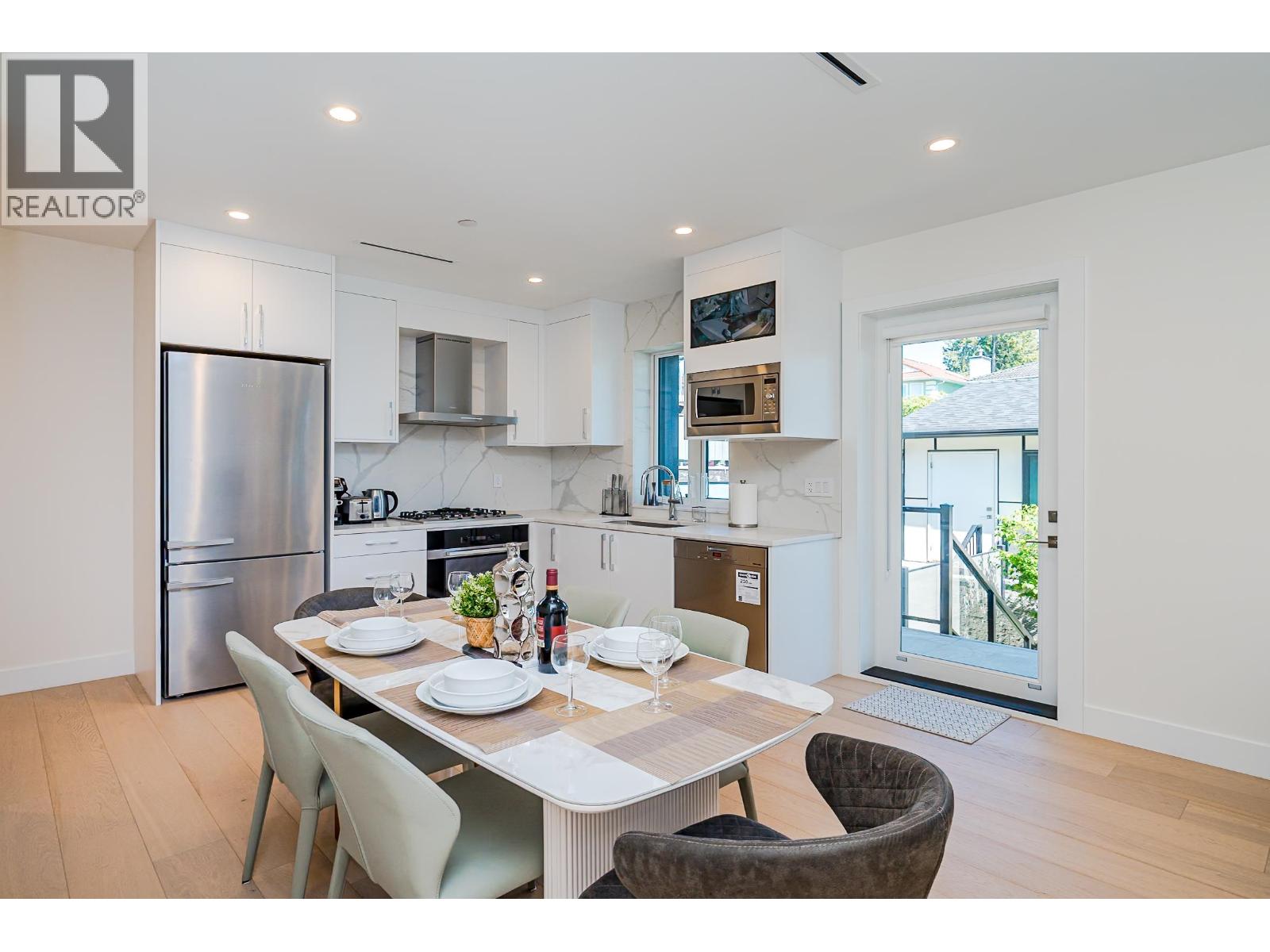 8182 Cartier Street, Vancouver, British Columbia  V6P 4T5 - Photo 4 - R3053083