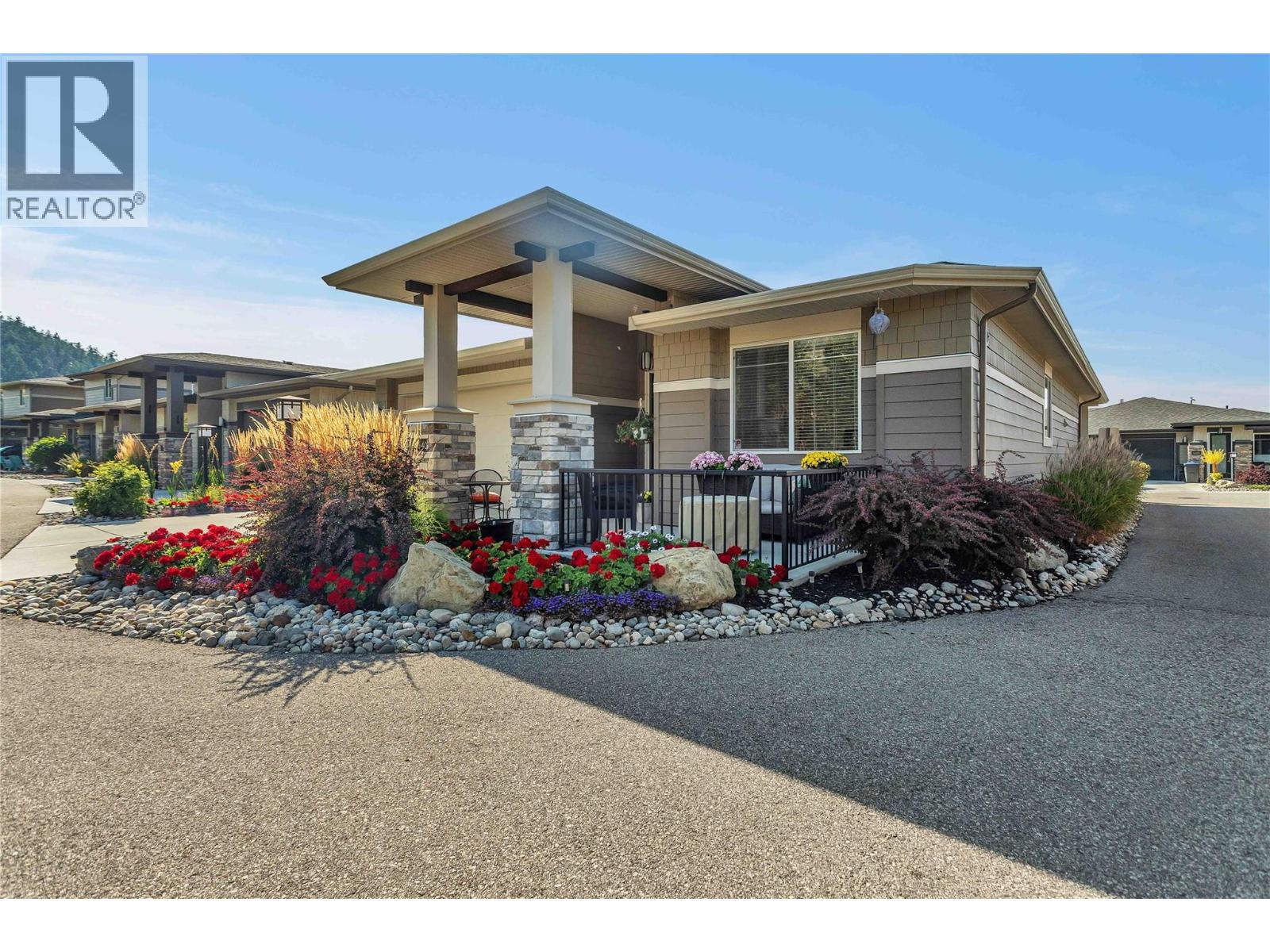 1640 Winter Lane, Kelowna, British Columbia  V1P 1T2 - Photo 2 - 10363691