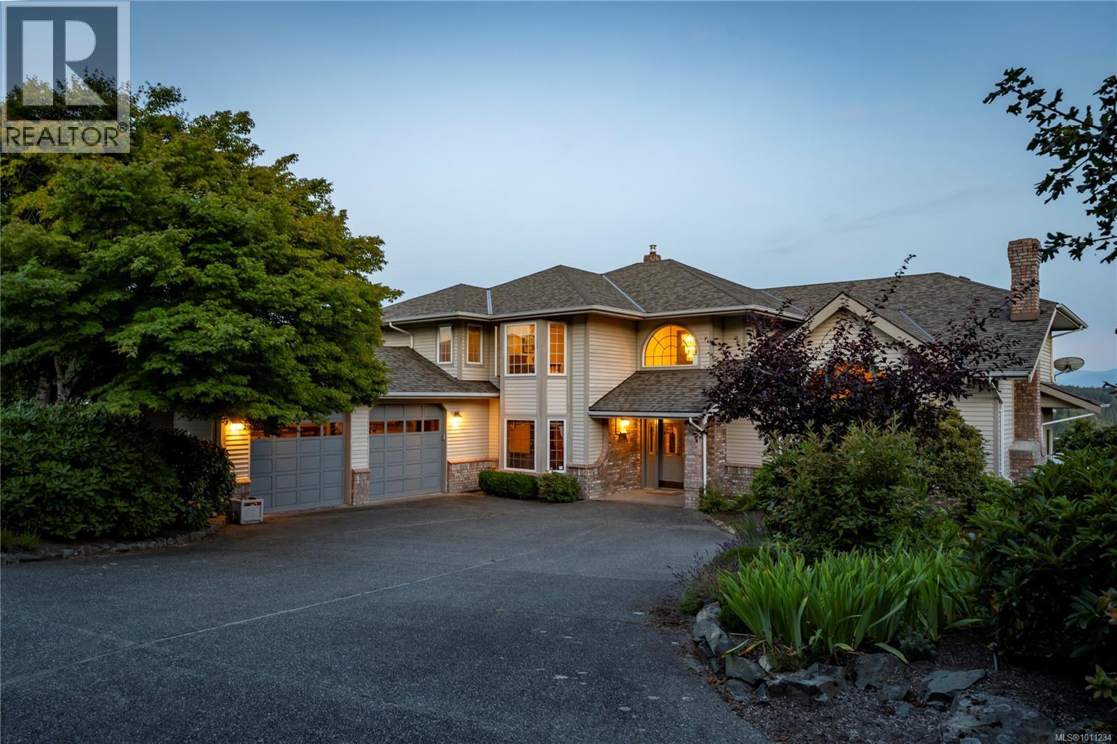3303 Wavecrest Dr, Nanaimo, British Columbia