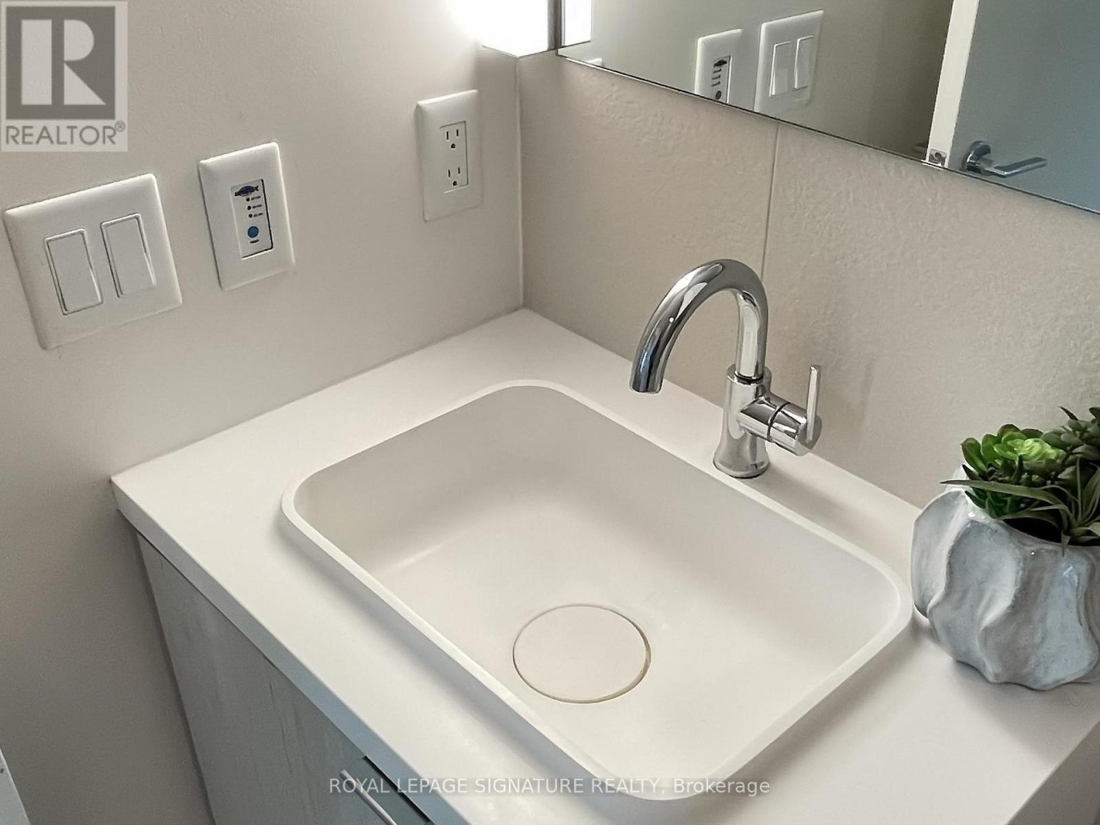 Lorem Ipsum Dolor Sit A, Toronto, Ontario  M5V  - Photo 47 - DEMO28927176