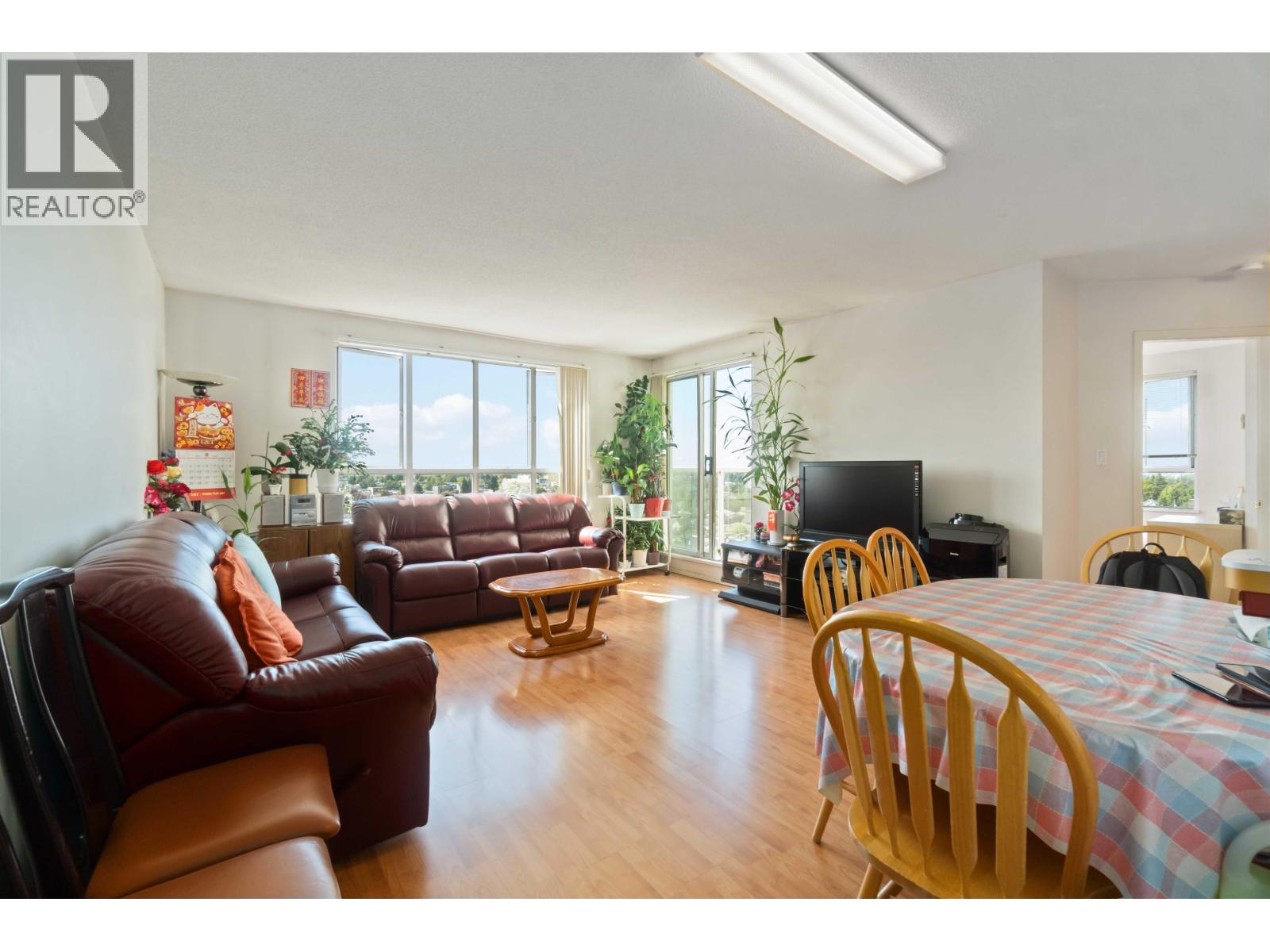 1204 3455 Ascot Place, Vancouver, British Columbia  V5R 6B7 - Photo 1 - R3039088