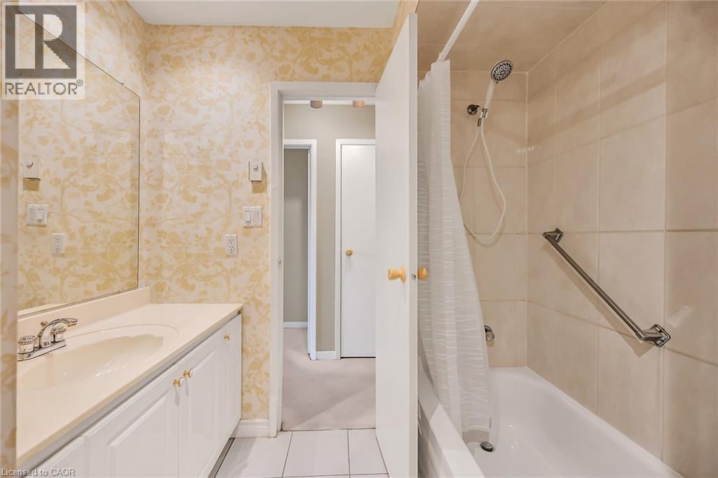 1560 Kerns Road Unit# 7, Burlington, Ontario  L7P 3A7 - Photo 26 - 40770778