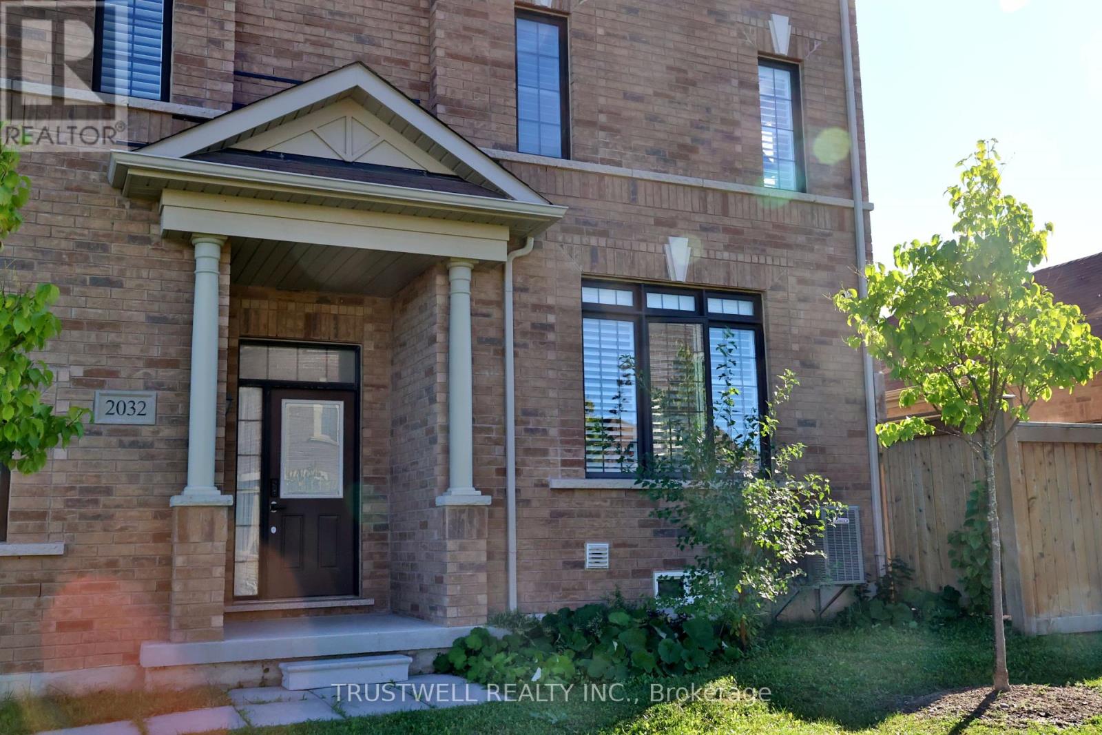 2032 DONALD COUSENS PARKWAY, Markham, Ontario