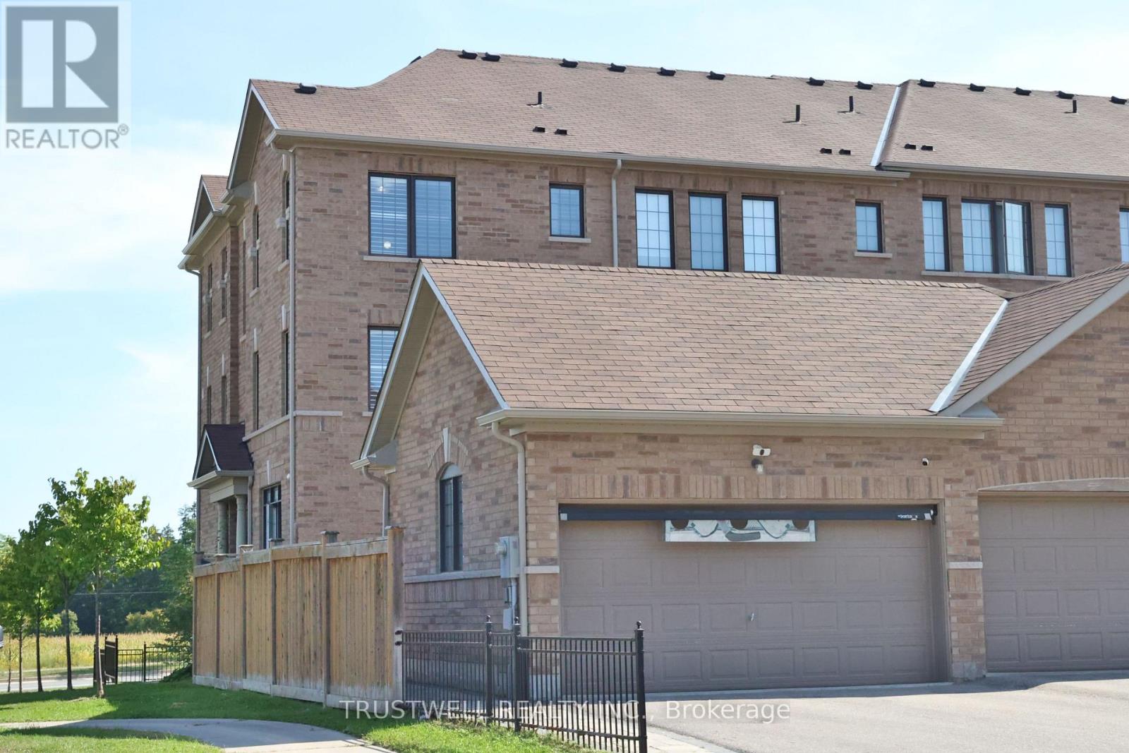 2032 Donald Cousens Parkway, Markham, Ontario  L6B 1J5 - Photo 19 - N12433238
