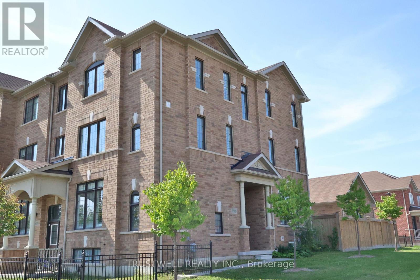 2032 Donald Cousens Parkway, Markham, Ontario  L6B 1J5 - Photo 2 - N12433238