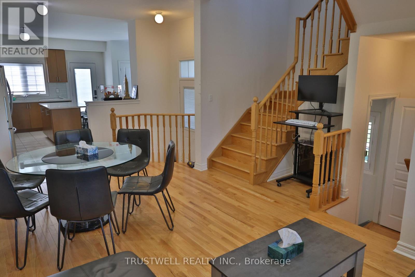 2032 Donald Cousens Parkway, Markham, Ontario  L6B 1J5 - Photo 5 - N12433238