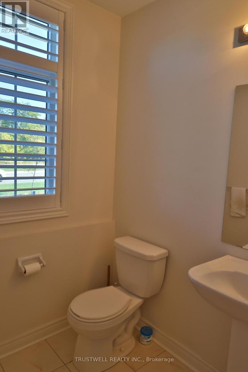 2032 Donald Cousens Parkway, Markham, Ontario  L6B 1J5 - Photo 6 - N12433238