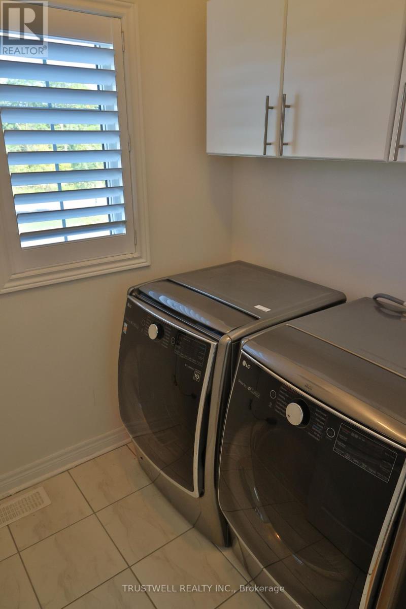 2032 Donald Cousens Parkway, Markham, Ontario  L6B 1J5 - Photo 7 - N12433238