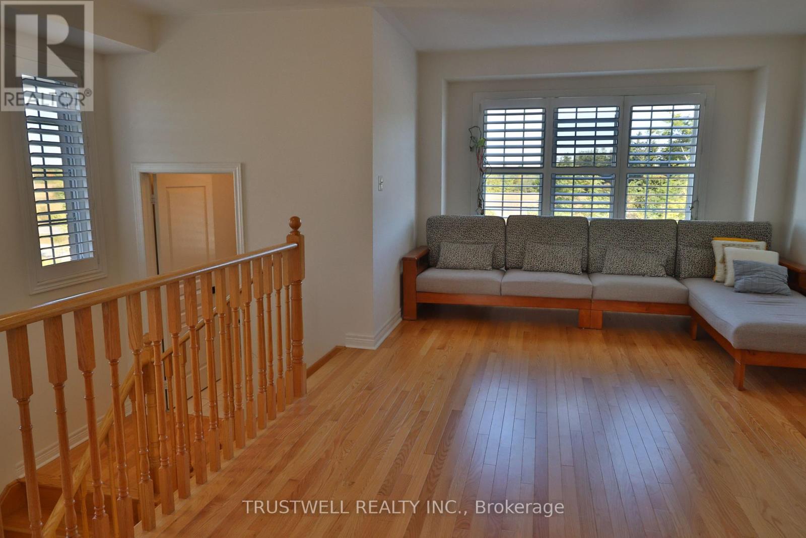 2032 Donald Cousens Parkway, Markham, Ontario  L6B 1J5 - Photo 8 - N12433238
