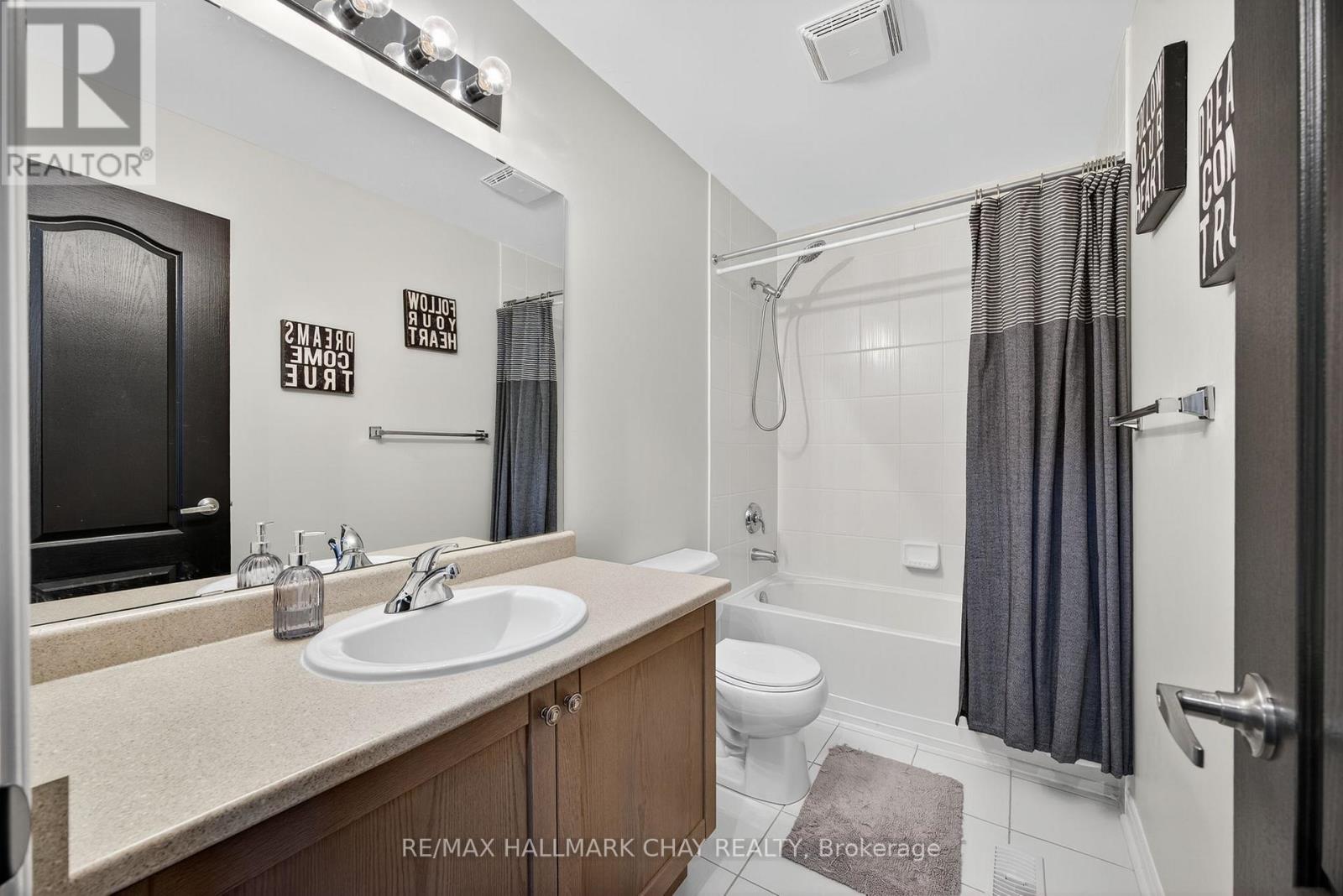 115 Collier Crescent, Essa, Ontario  L0M 1B5 - Photo 23 - N12433252