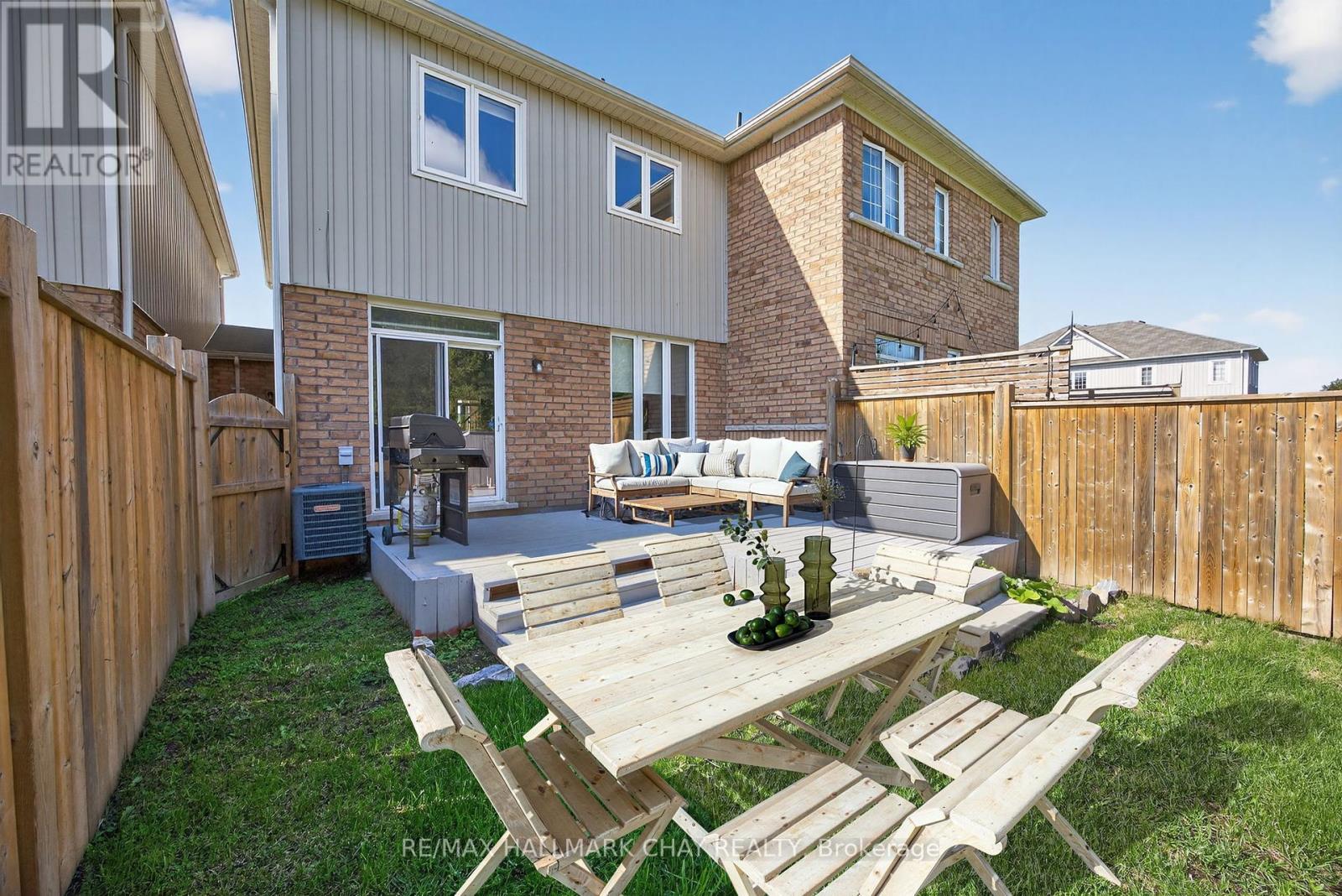 115 Collier Crescent, Essa, Ontario  L0M 1B5 - Photo 24 - N12433252