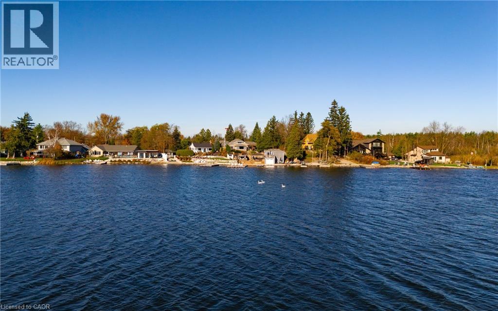 9 Lake Avenue E, Puslinch, Ontario  N3C 2V4 - Photo 48 - 40764369