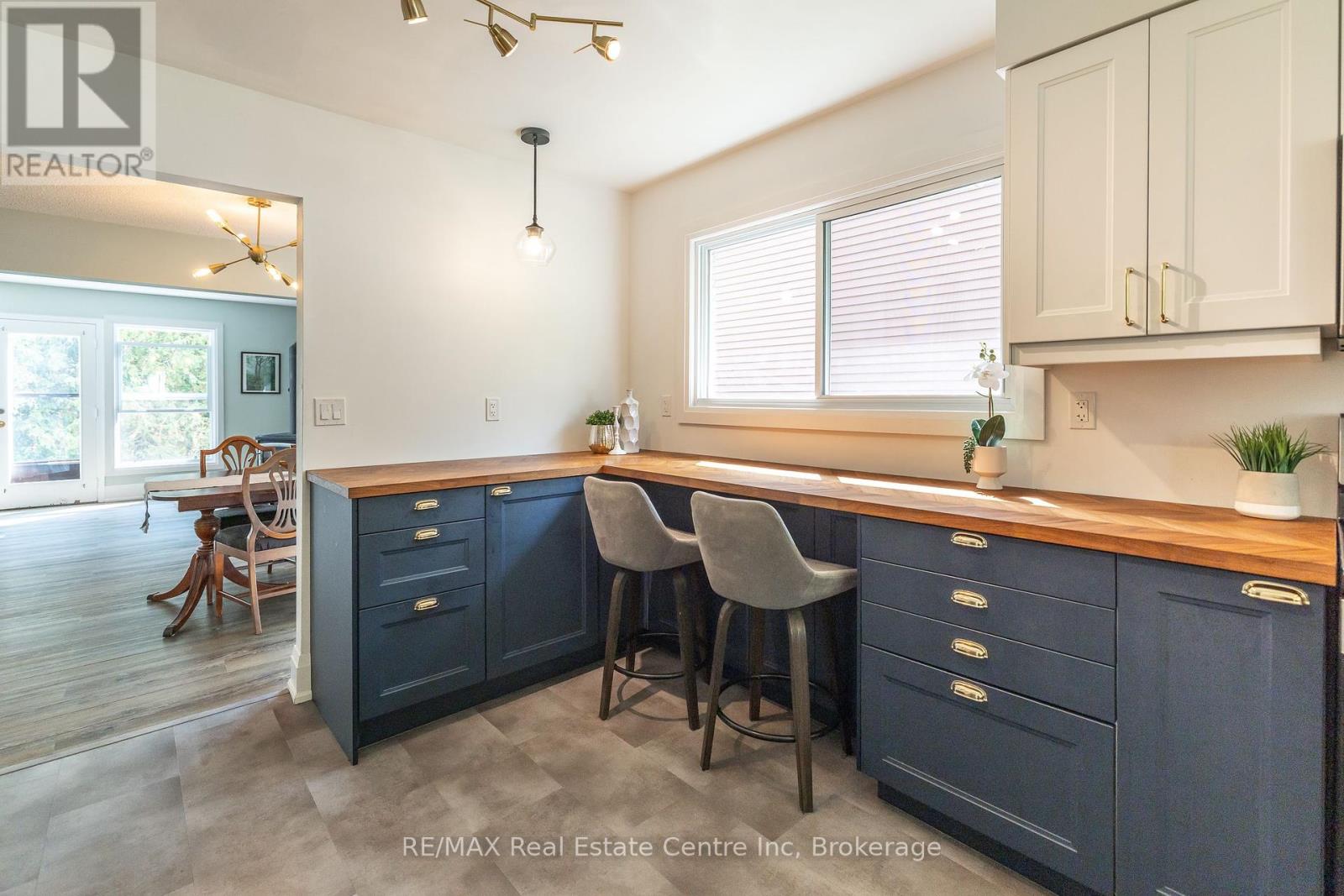 34 Woodridge Drive, Guelph, Ontario  N1H 7E2 - Photo 14 - X12433262