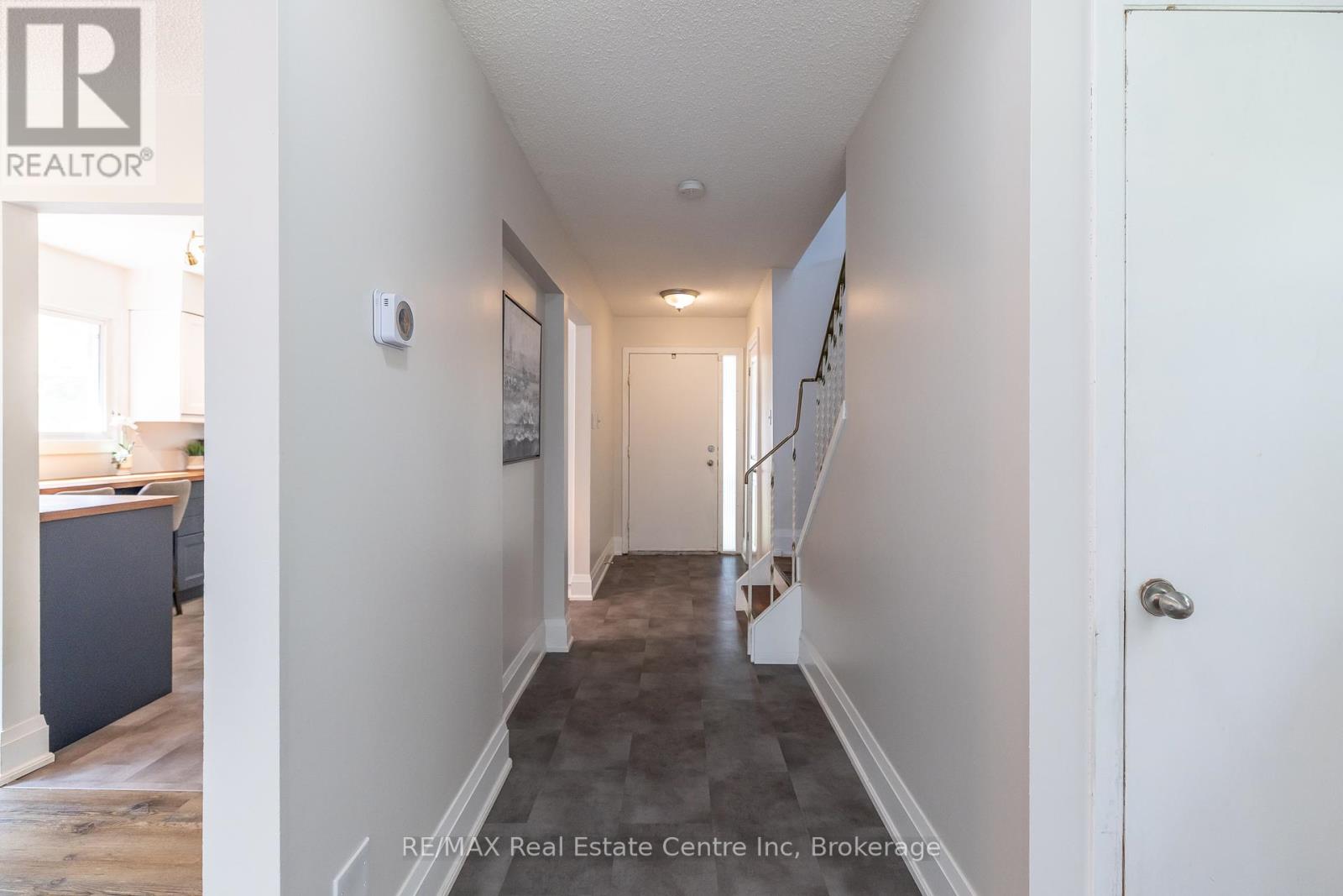 34 Woodridge Drive, Guelph, Ontario  N1H 7E2 - Photo 24 - X12433262