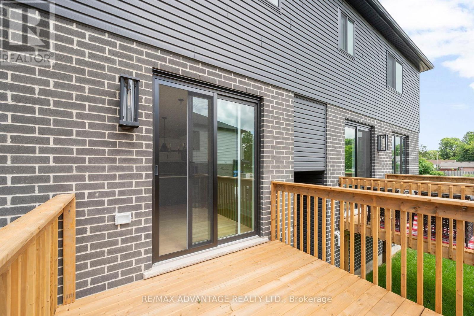 603 Regent Street, Strathroy-Caradoc, Ontario  N0L 1W0 - Photo 28 - X12433277