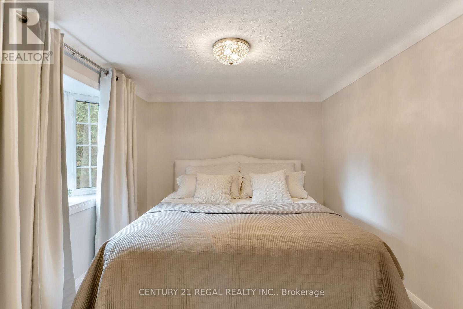 4434 Cedar Springs Road, Burlington, Ontario  L7P 0P8 - Photo 35 - W12433215