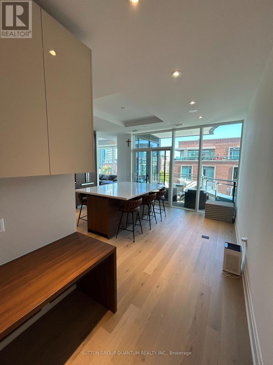 504 - 55 Port Street E, Mississauga, Ontario  L5G 4P3 - Photo 4 - W12433247