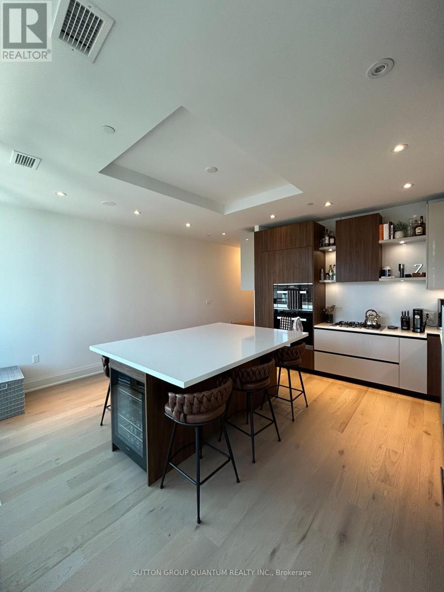 504 - 55 Port Street E, Mississauga, Ontario  L5G 4P3 - Photo 8 - W12433247