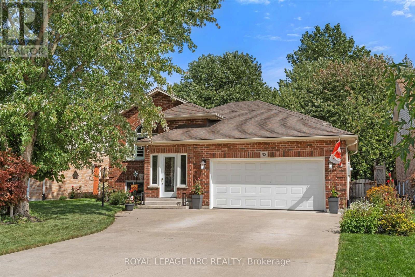 52 Thorold Avenue, Thorold (Port Robinson), Ontario  L0S 1K0 - Photo 2 - X12433267
