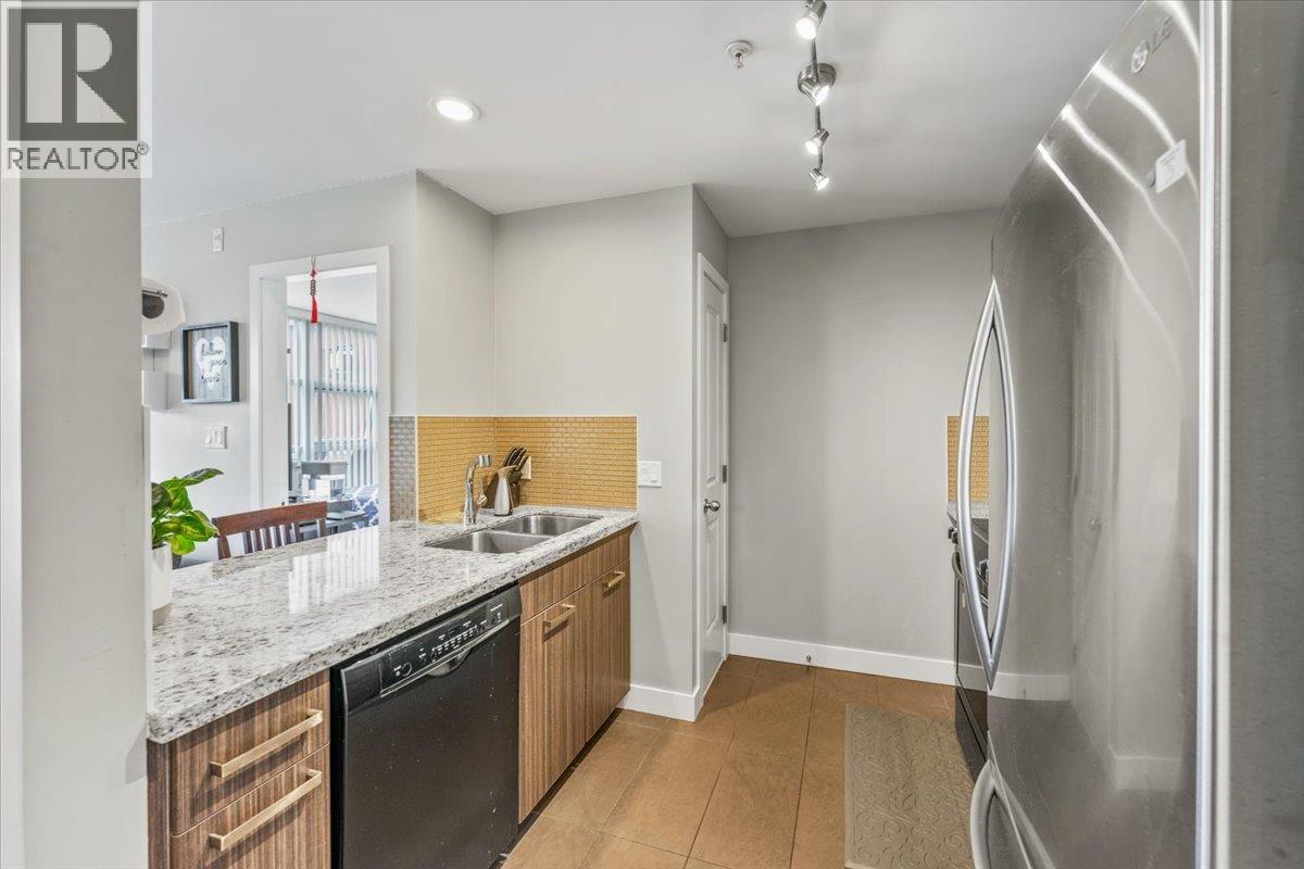409 3255 Smith Avenue, Burnaby, British Columbia  V5G 0B5 - Photo 5 - R3053364