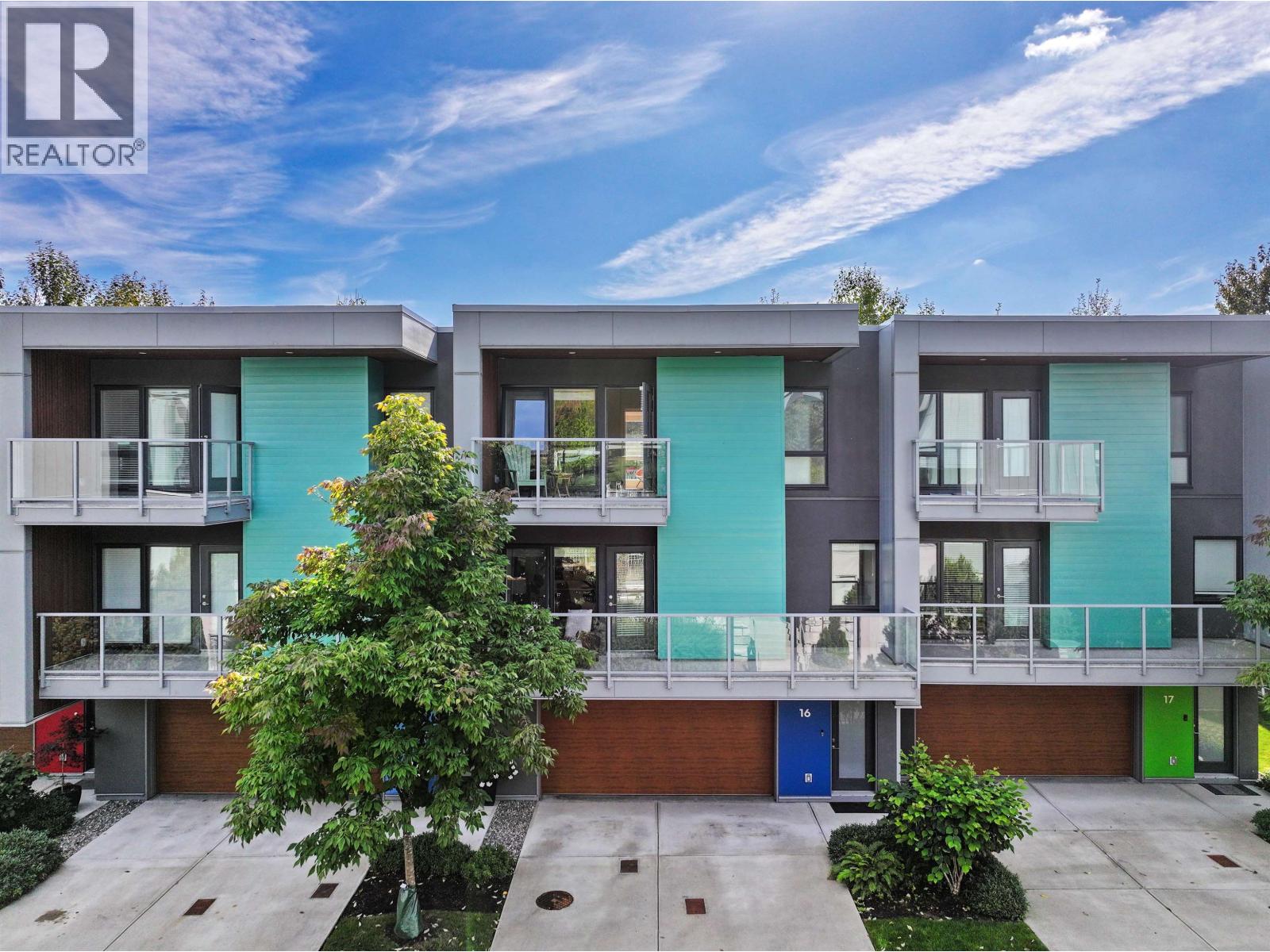 16 3595 Salal Drive, North Vancouver, British Columbia  V7G 0A7 - Photo 1 - R3053383