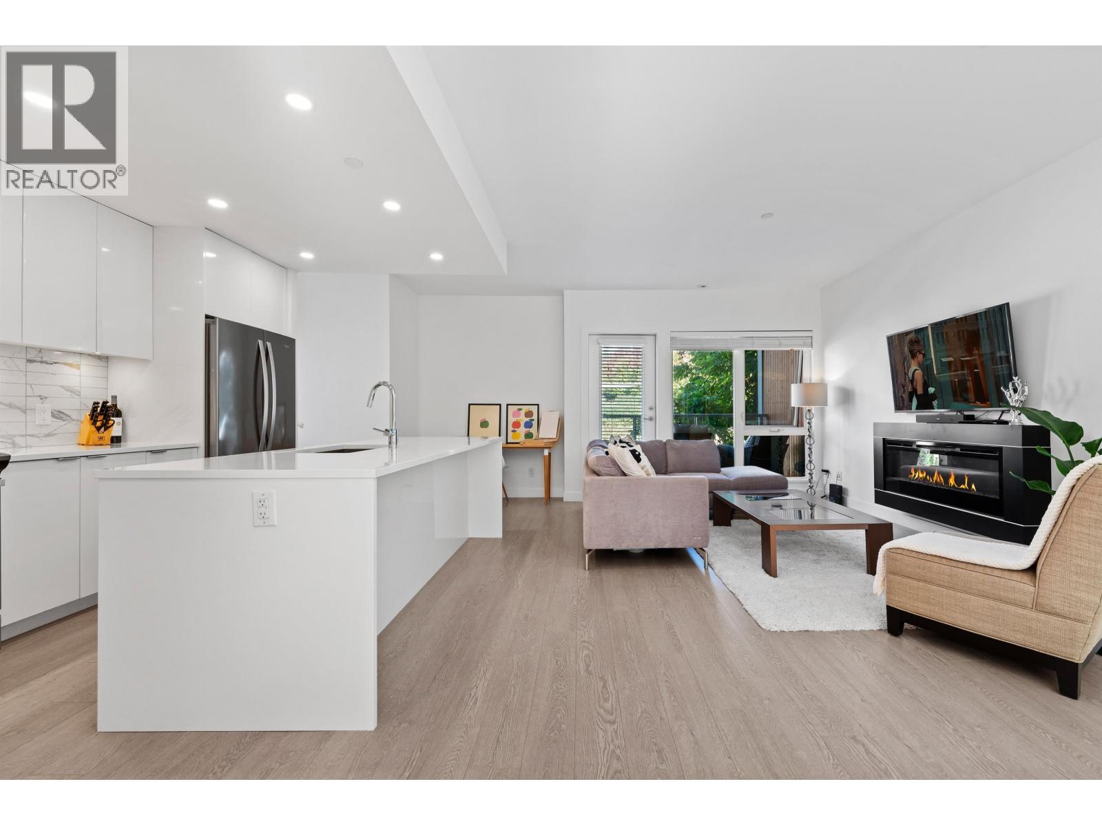 16 3595 Salal Drive, North Vancouver, British Columbia  V7G 0A7 - Photo 7 - R3053383