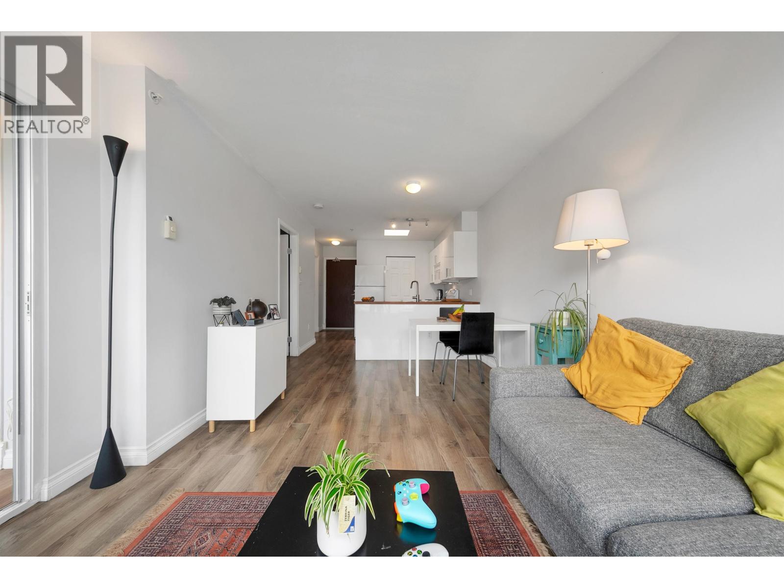 Ph11 418 E Broadway, Vancouver, British Columbia  V5T 1X2 - Photo 11 - R3053392