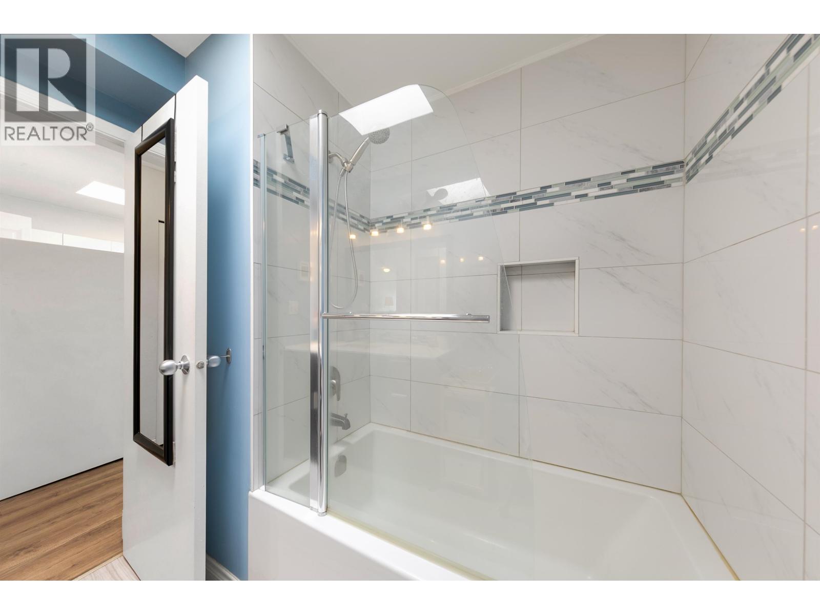 Ph11 418 E Broadway, Vancouver, British Columbia  V5T 1X2 - Photo 19 - R3053392