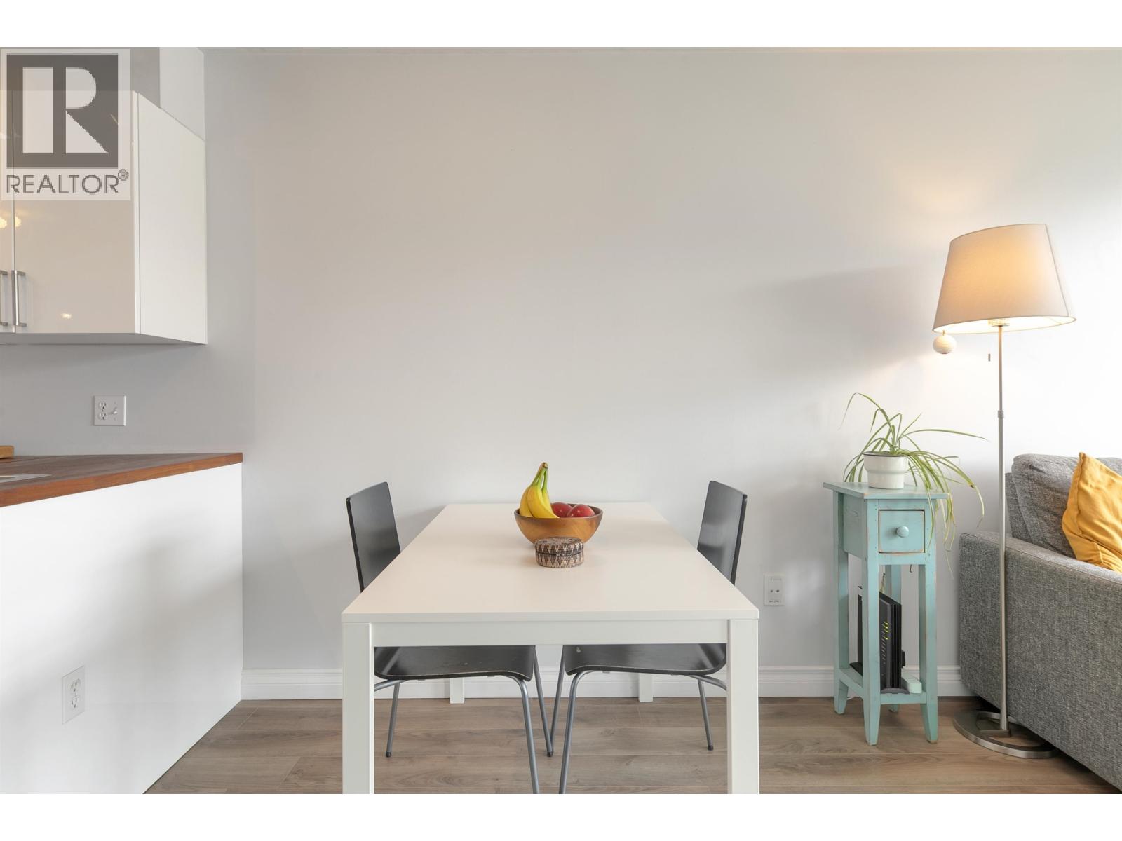 Ph11 418 E Broadway, Vancouver, British Columbia  V5T 1X2 - Photo 6 - R3053392