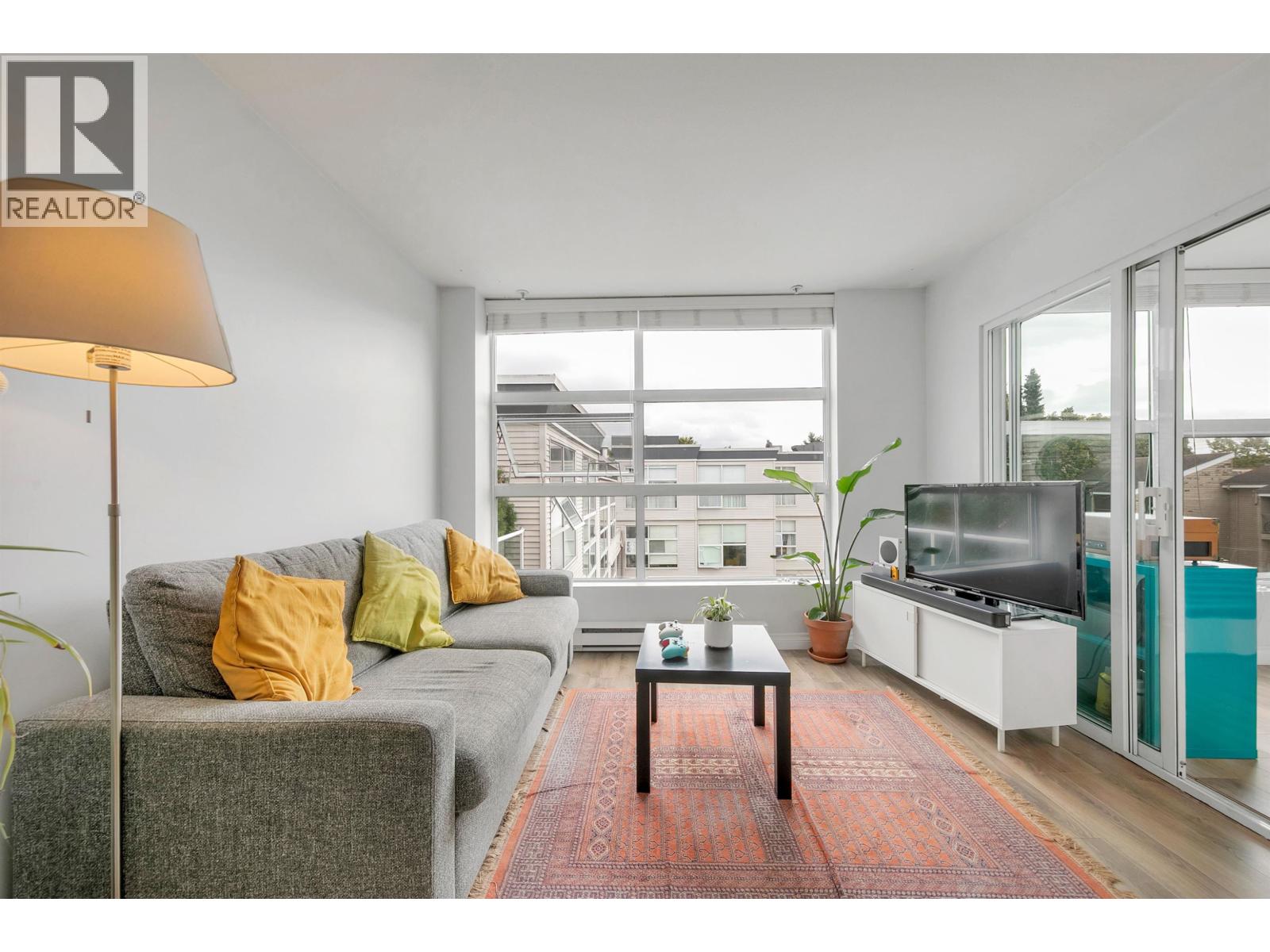 Ph11 418 E Broadway, Vancouver, British Columbia  V5T 1X2 - Photo 8 - R3053392
