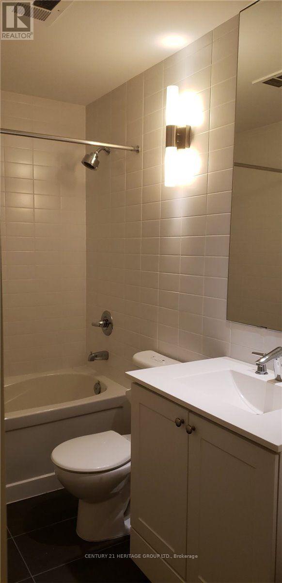 2104 - 28 Linden Street, Toronto, Ontario  M4Y 1V6 - Photo 16 - C12426814