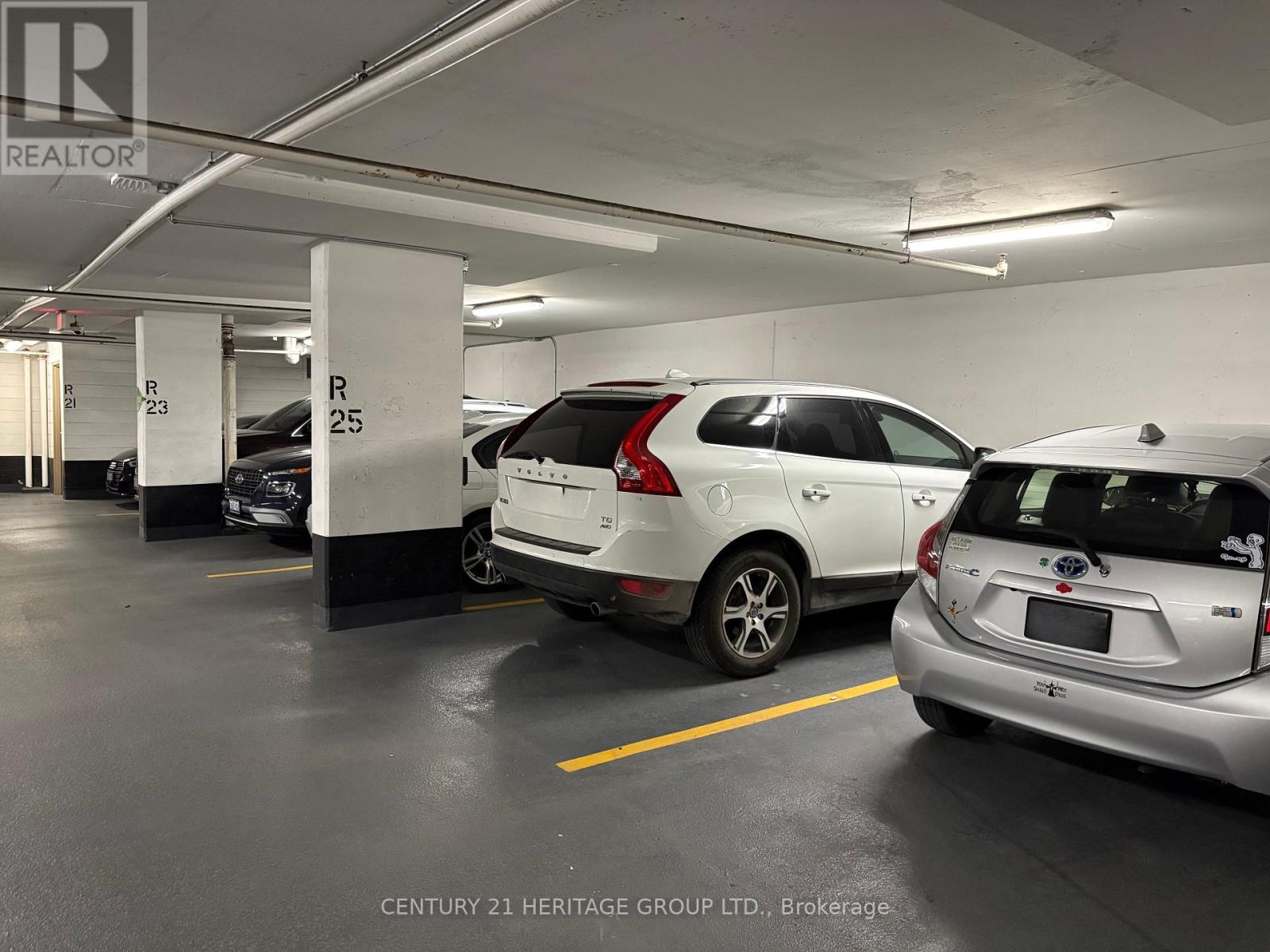 2104 - 28 Linden Street, Toronto, Ontario  M4Y 1V6 - Photo 17 - C12426814