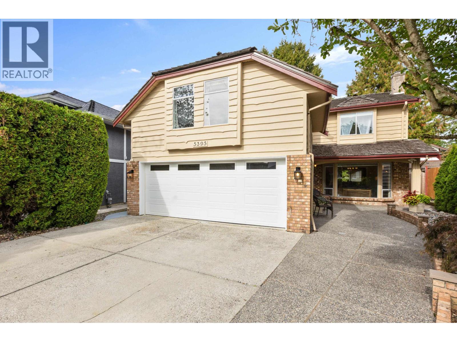 5395 Opal Place, Richmond, British Columbia  V7C 5B4 - Photo 2 - R3053374