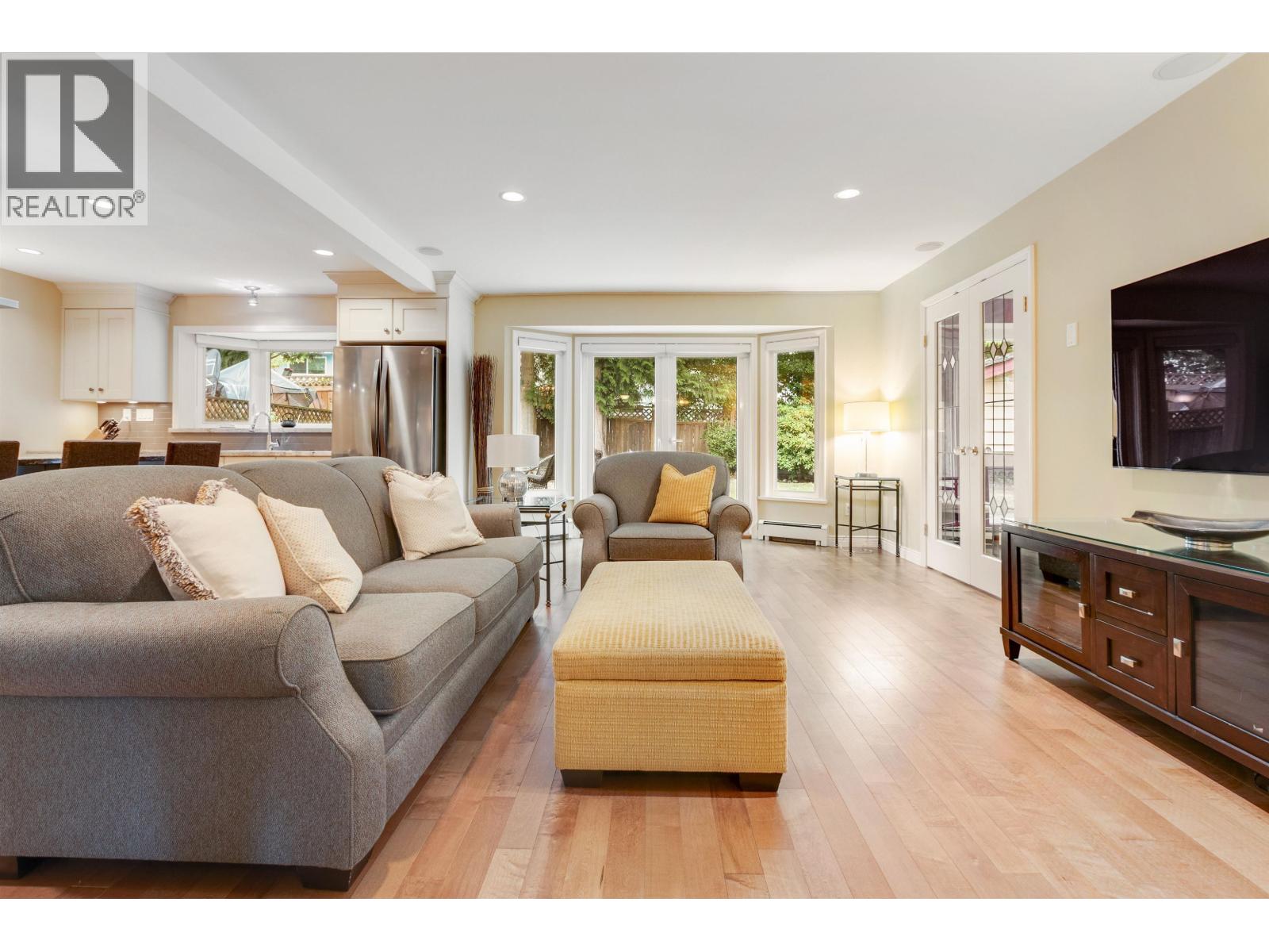 5395 Opal Place, Richmond, British Columbia  V7C 5B4 - Photo 7 - R3053374