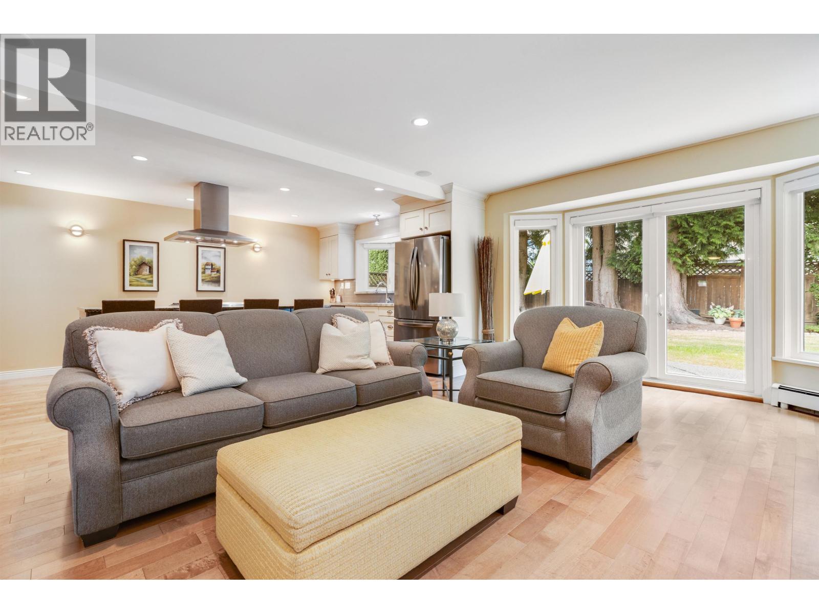 5395 Opal Place, Richmond, British Columbia  V7C 5B4 - Photo 8 - R3053374