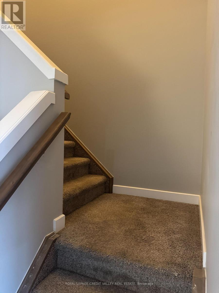 125 Denrich Avenue, Tillsonburg, Ontario  N4G 0H2 - Photo 11 - X12433235