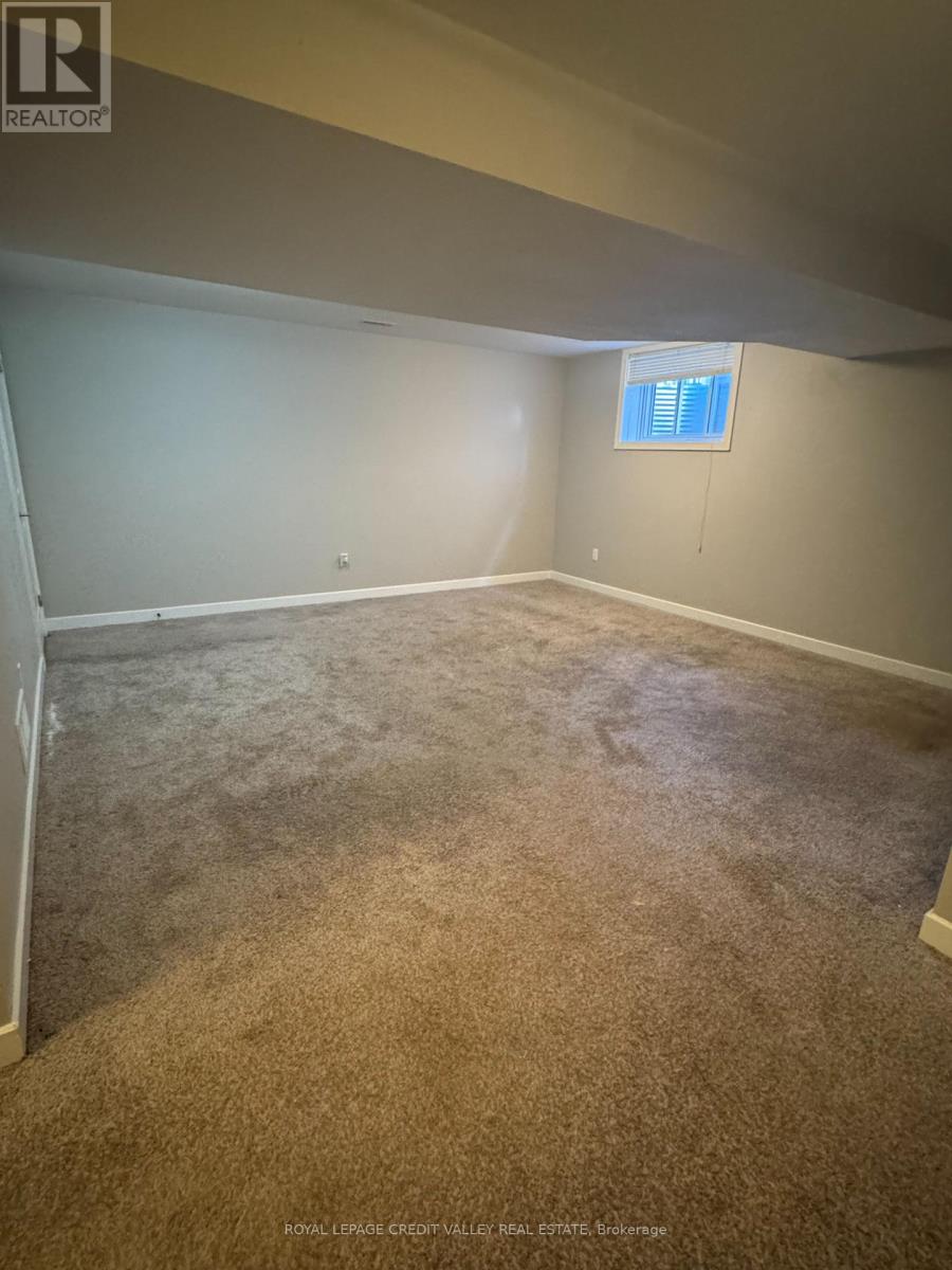 125 Denrich Avenue, Tillsonburg, Ontario  N4G 0H2 - Photo 7 - X12433235