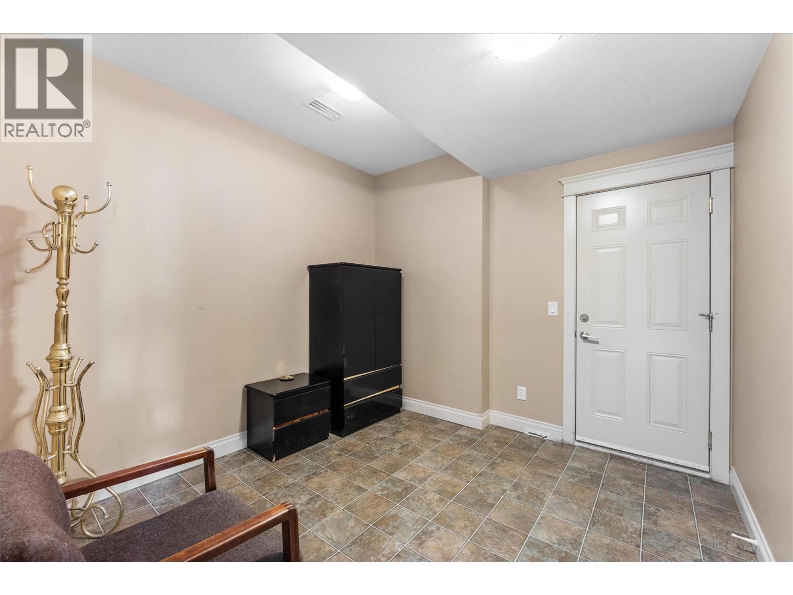 1095 Hume Avenue, Kelowna, British Columbia  V1P 1P2 - Photo 55 - 10353477