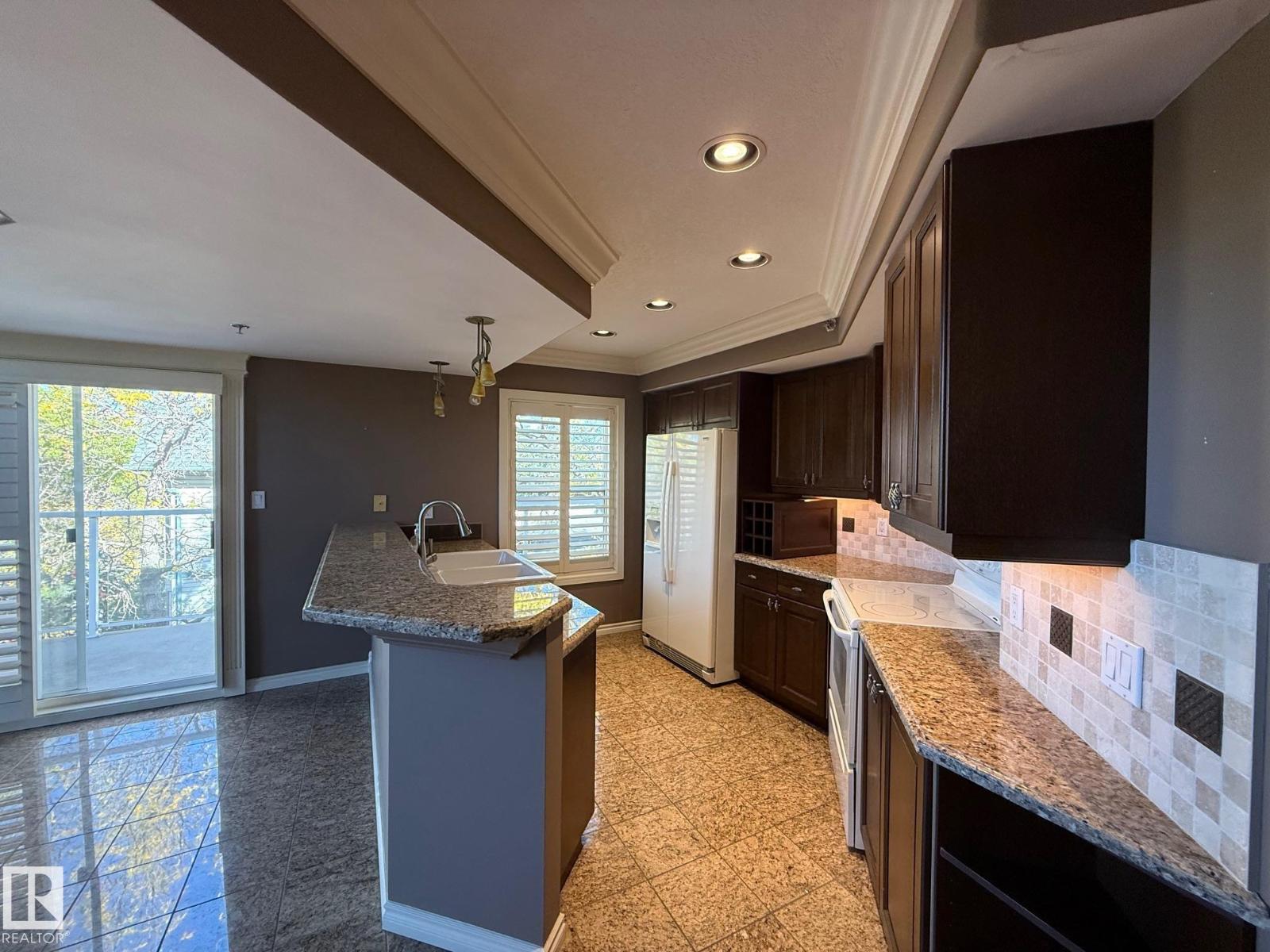 #404 12028 103 Av Nw, Edmonton, Alberta  T5K 2T9 - Photo 11 - E4460017