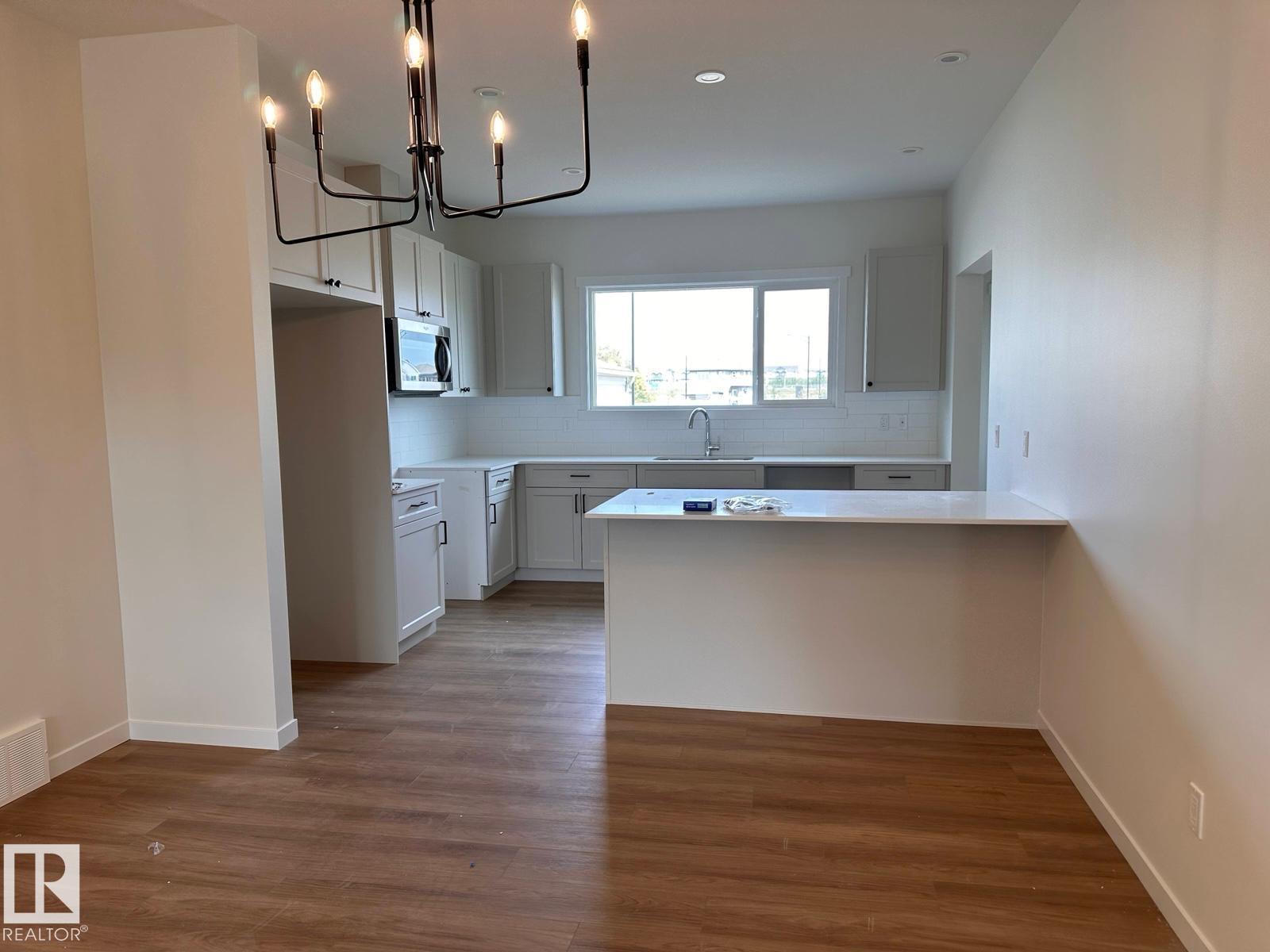 22612 88 Av Nw, Edmonton, Alberta  T5T 7W8 - Photo 2 - E4460016