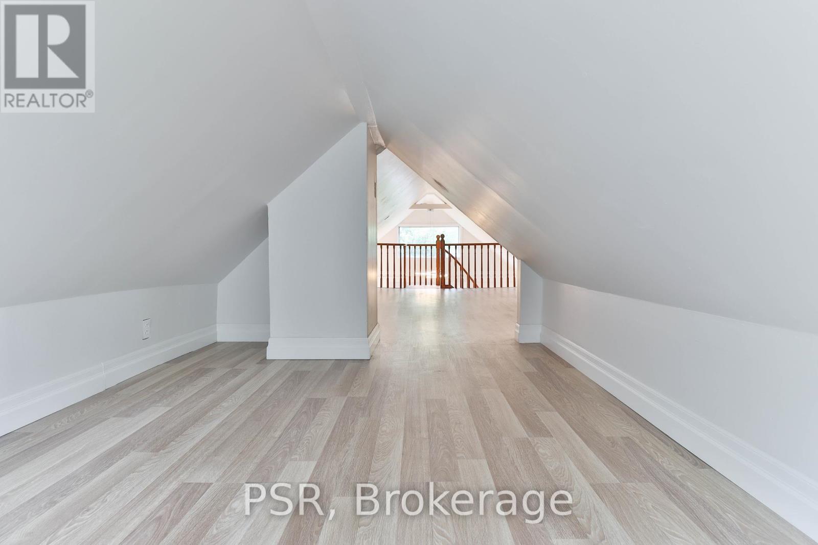 212 Coxwell Avenue, Toronto, Ontario  M4L 3B2 - Photo 20 - E12433269