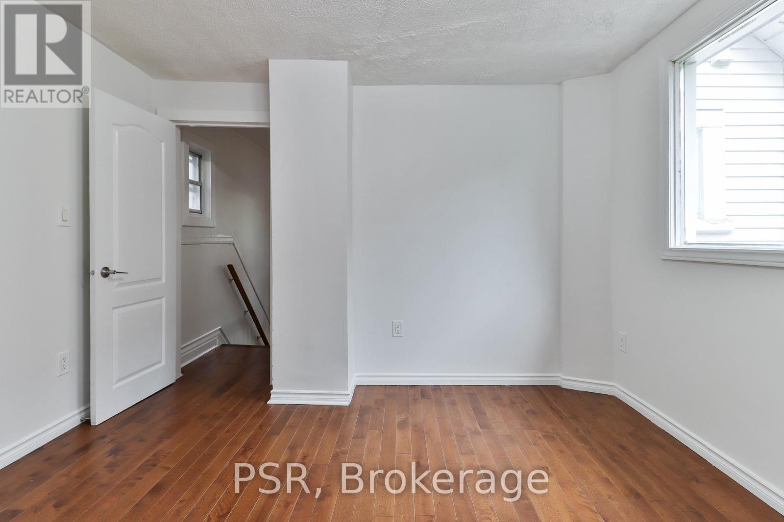 212 Coxwell Avenue, Toronto, Ontario  M4L 3B2 - Photo 25 - E12433269