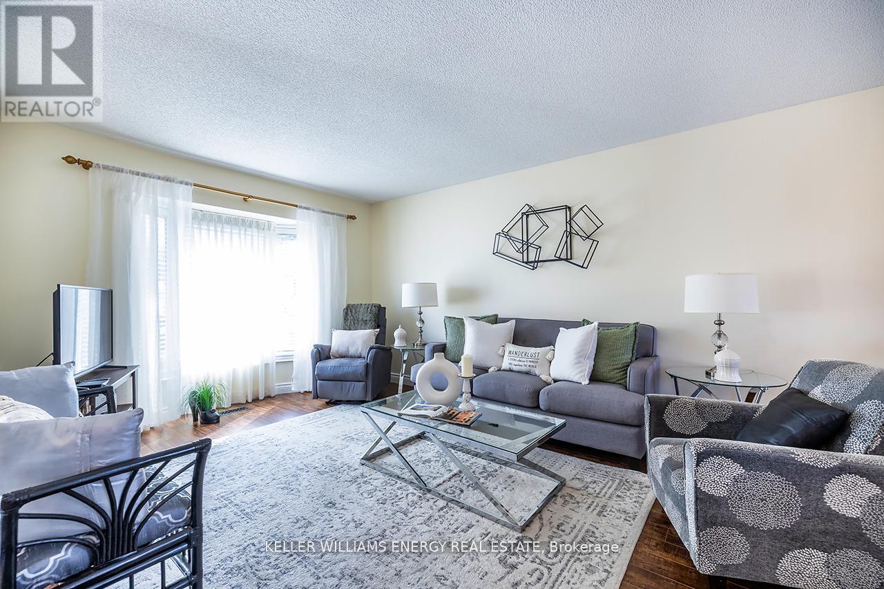 623 Dunrobin Court, Oshawa, Ontario  L1J 7P2 - Photo 5 - E12433315